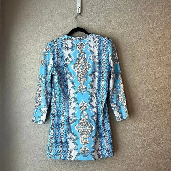 J. McLaughlin Long Tunic Blouse Blue Tan Small Geometric Floral - Picture 5 of 7